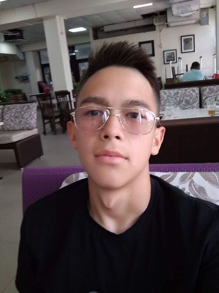  ,   Rick, 23 ,   ,   