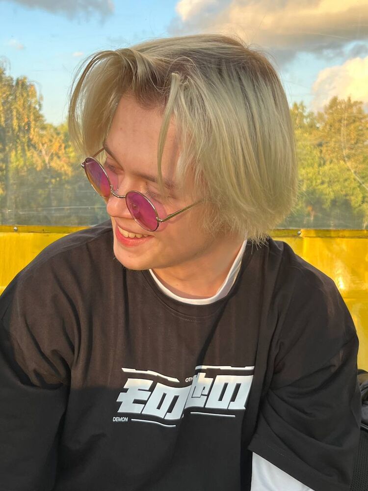  45046386  , 24 ,    -