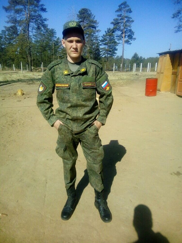  ,   Artem, 25 ,   ,   , c 