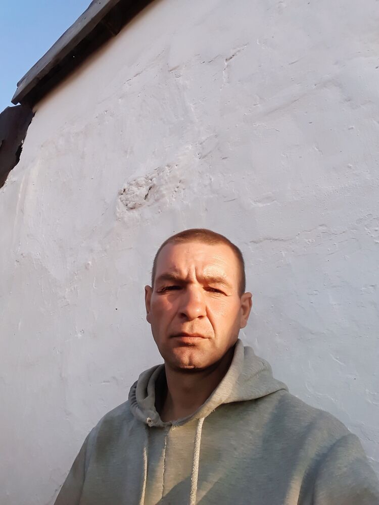  24710376  , 45 ,    