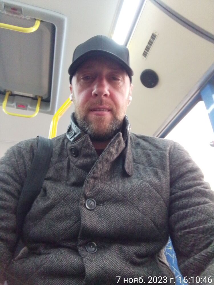  39245176  Sergio, 47 ,    