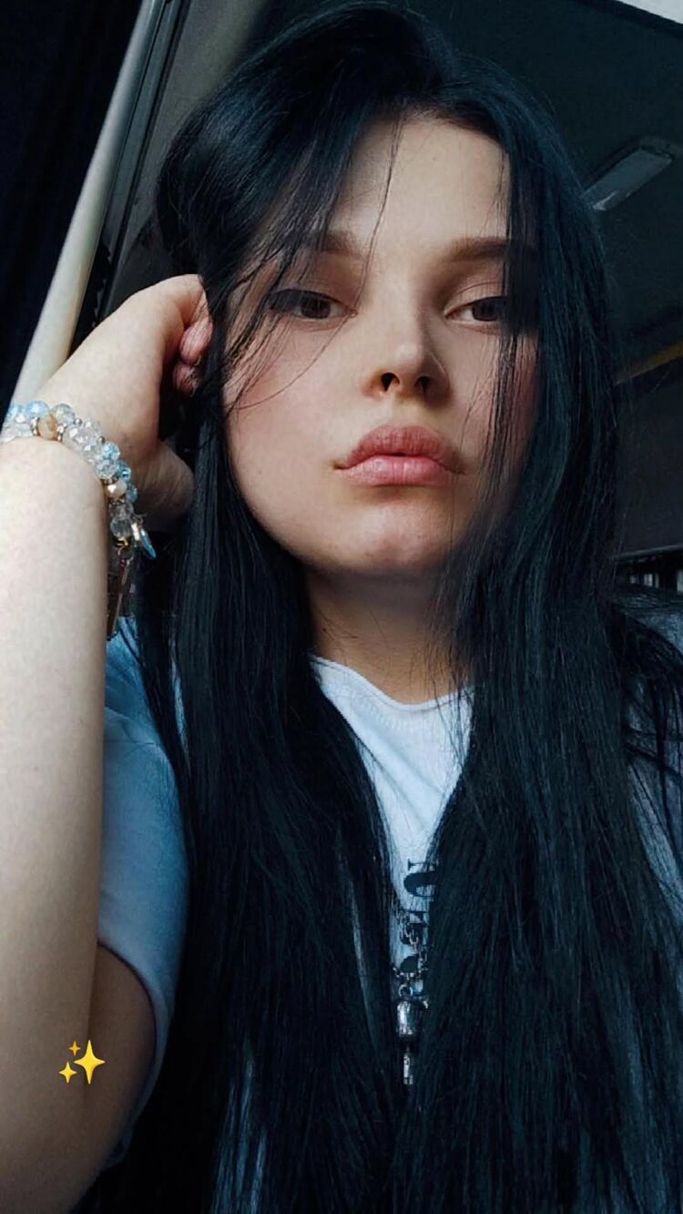  ,   Yana, 23 ,   ,   