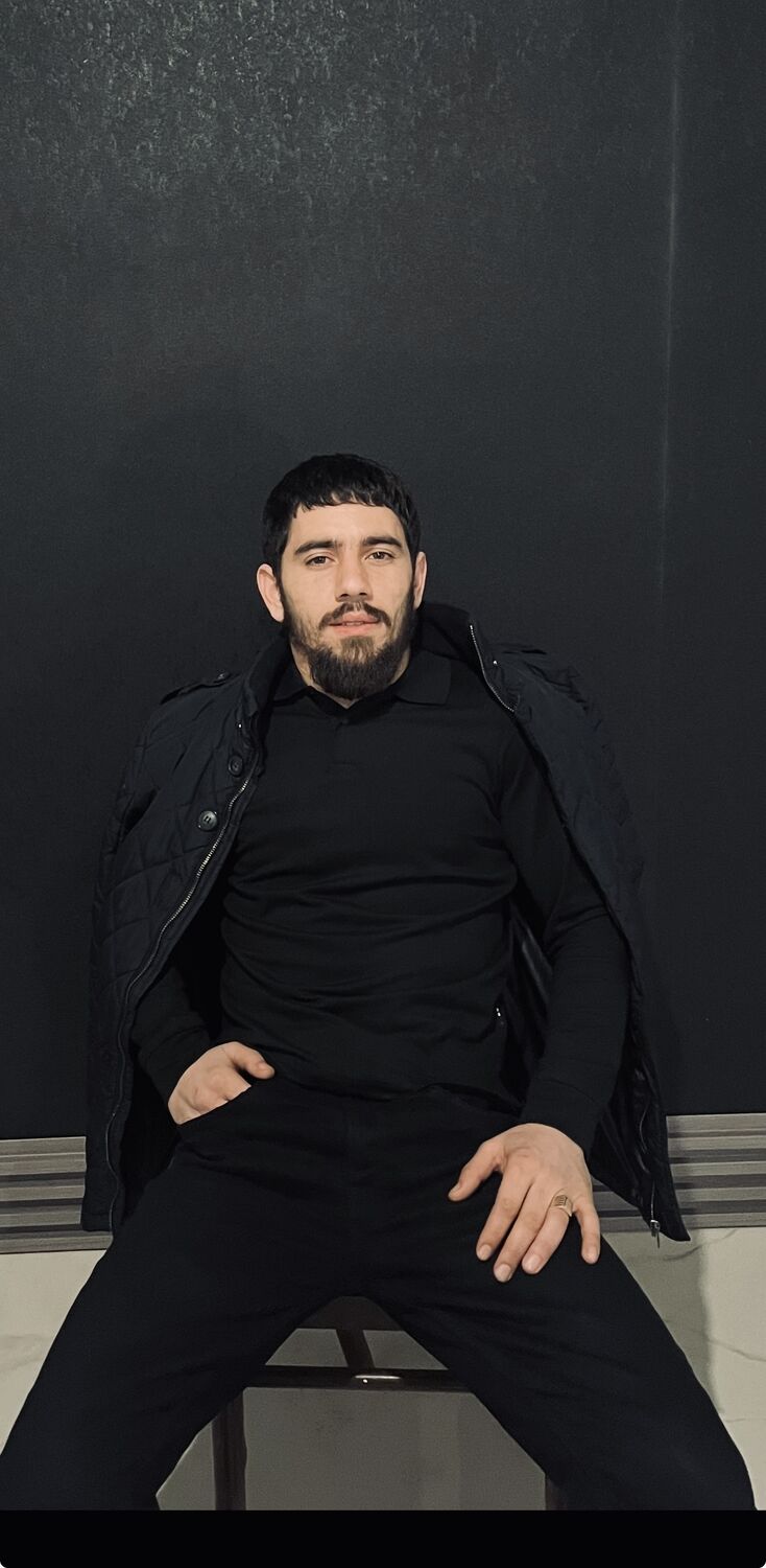  53316306  Narek, 26 ,    