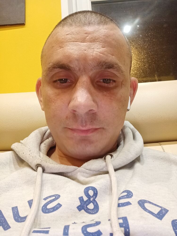  42933156  , 35 ,    