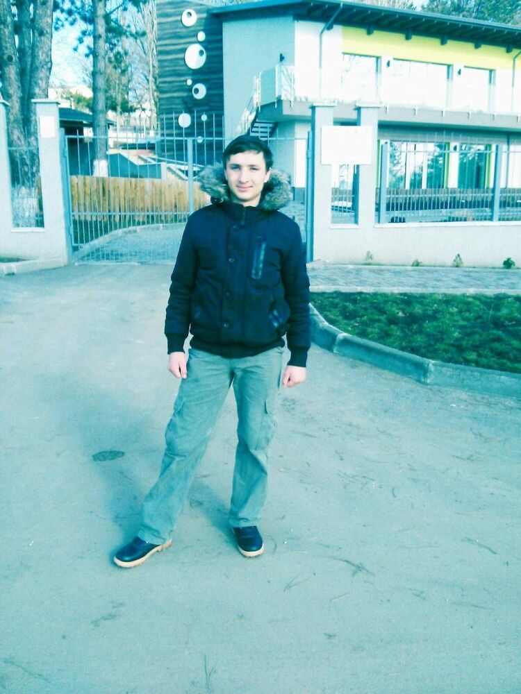  ,   Serghei, 25 ,   ,   , c 