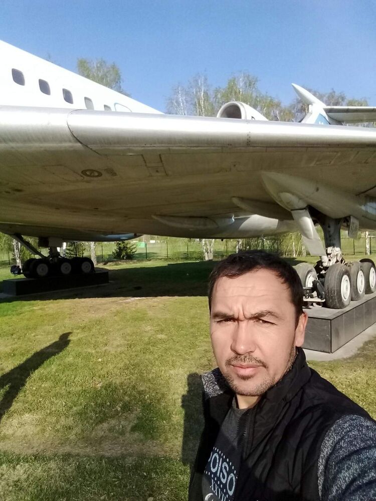  ,   Kamil, 41 ,   ,   , c 