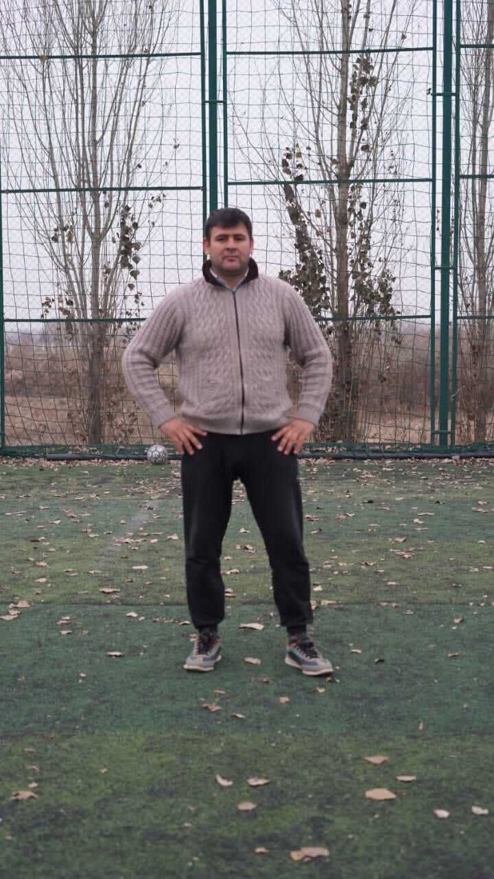  50802646  Umar, 40 ,    