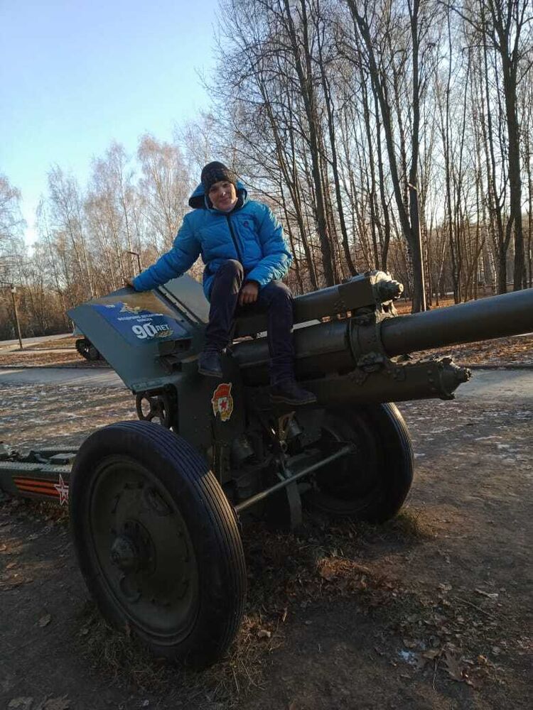  33348516  , 20 ,    