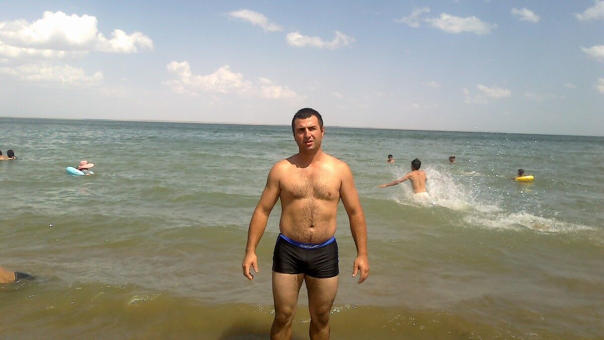  4201286  Salam, 42 ,    