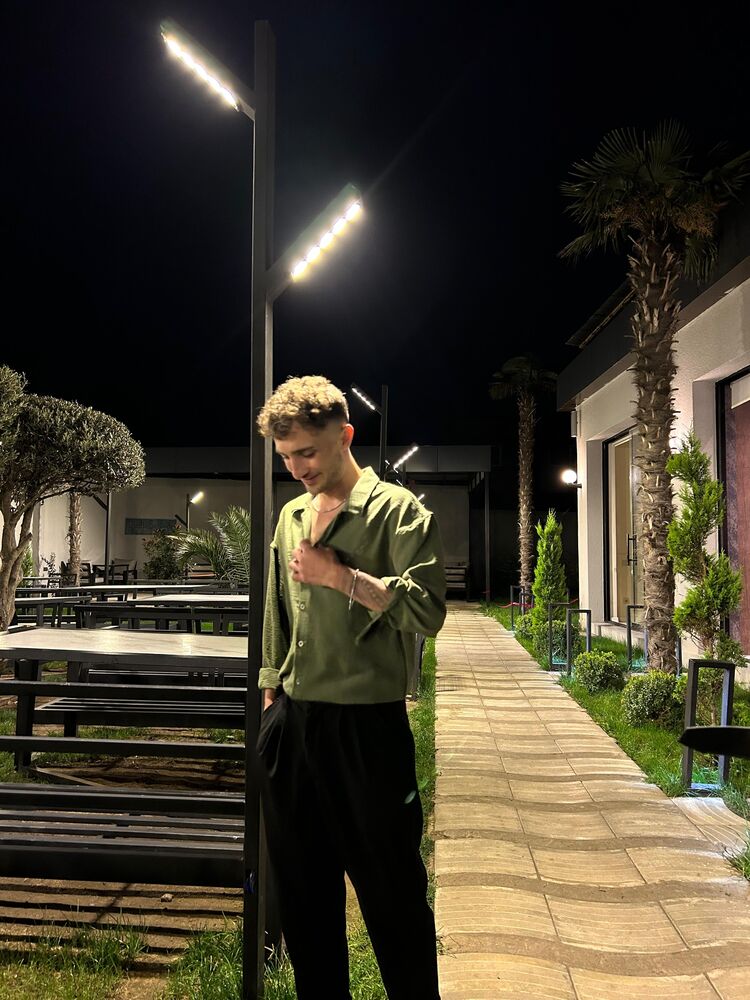  47113416  Abbas, 26 ,    