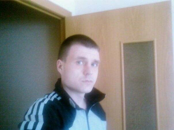  4391746  Pawel, 38 ,    