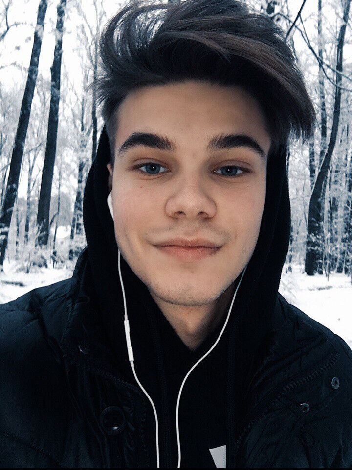  ,   Aleksei, 28 ,   ,   , c , 