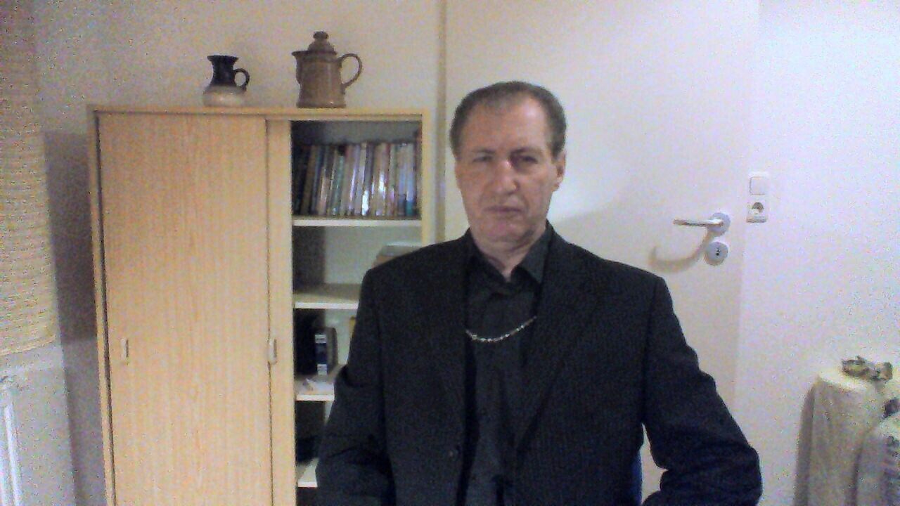  ,   Sergiy, 54 ,   ,   , c 