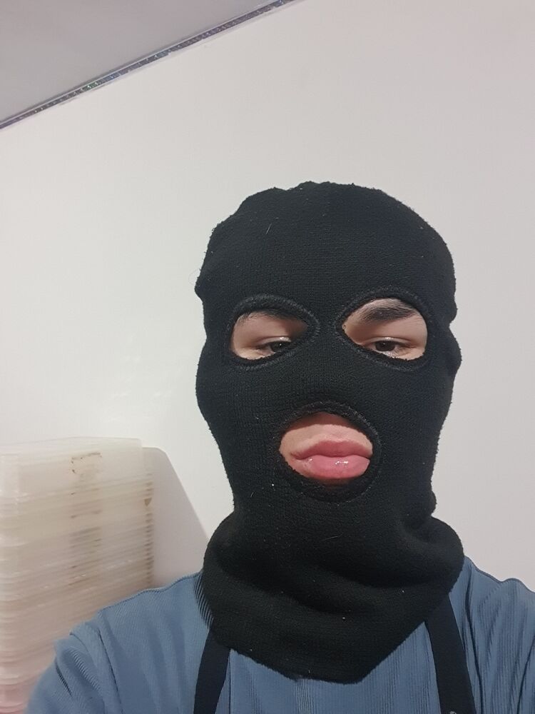  49325736  Ali, 29 ,    