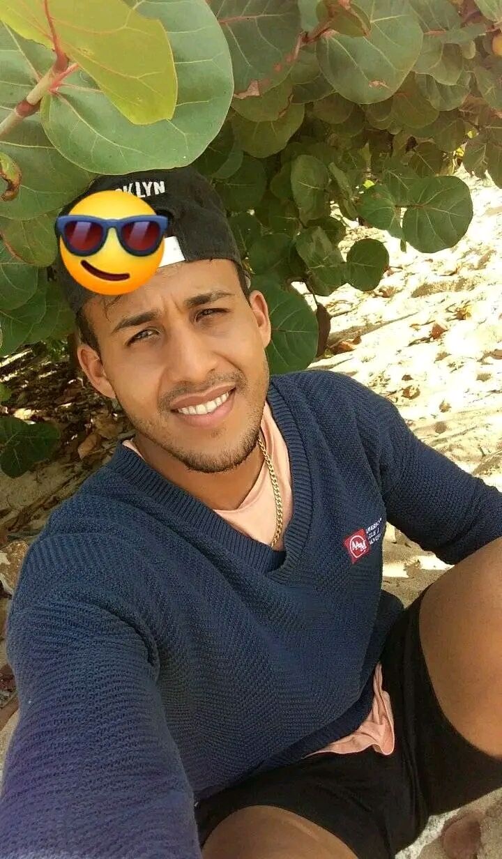  42015896  Nolberto, 27 ,    