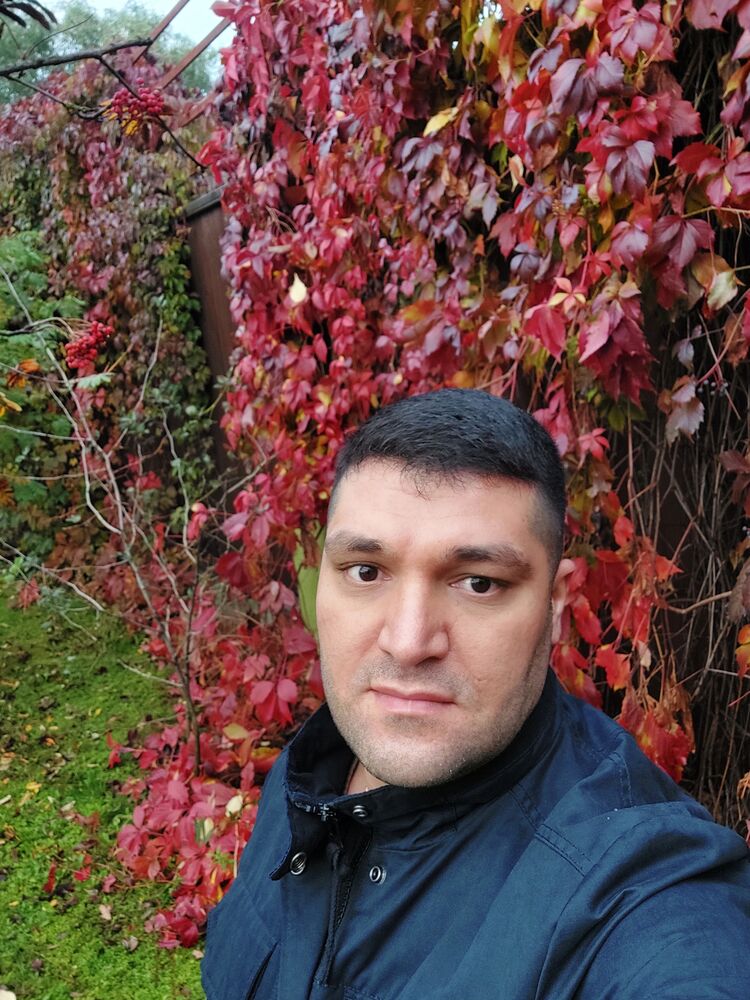  33287176  Bader, 42 ,    