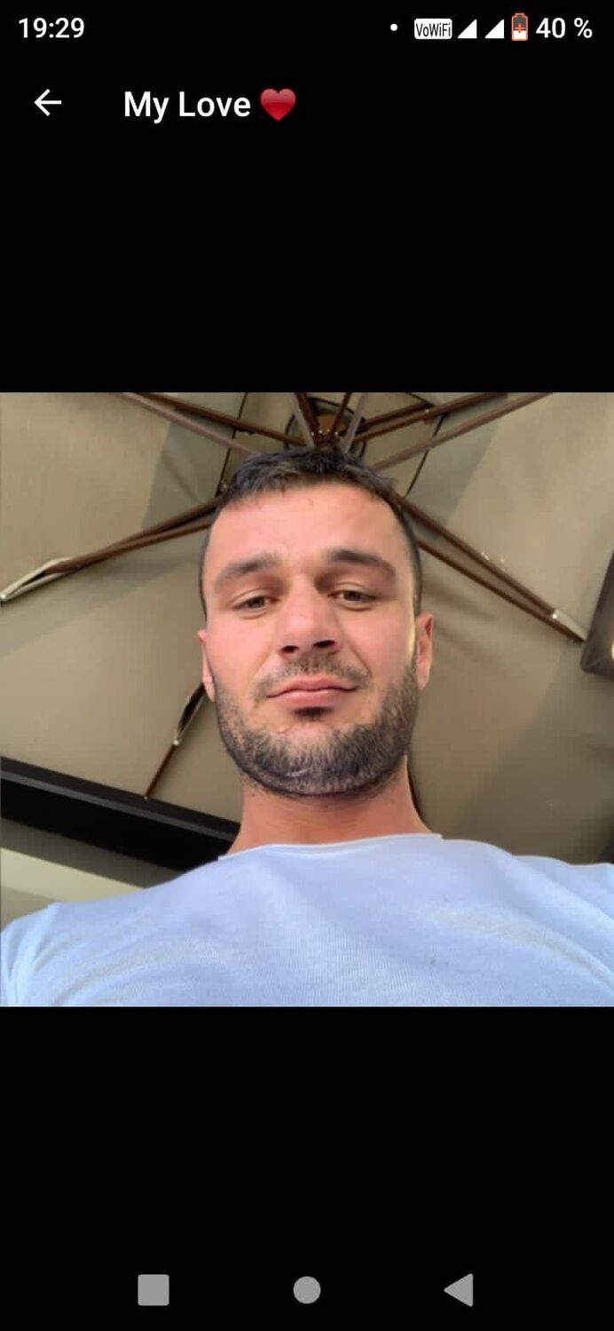  ,   Klajdi, 35 ,   ,   