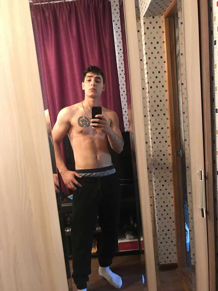  ,   David, 21 ,   ,   , c , 