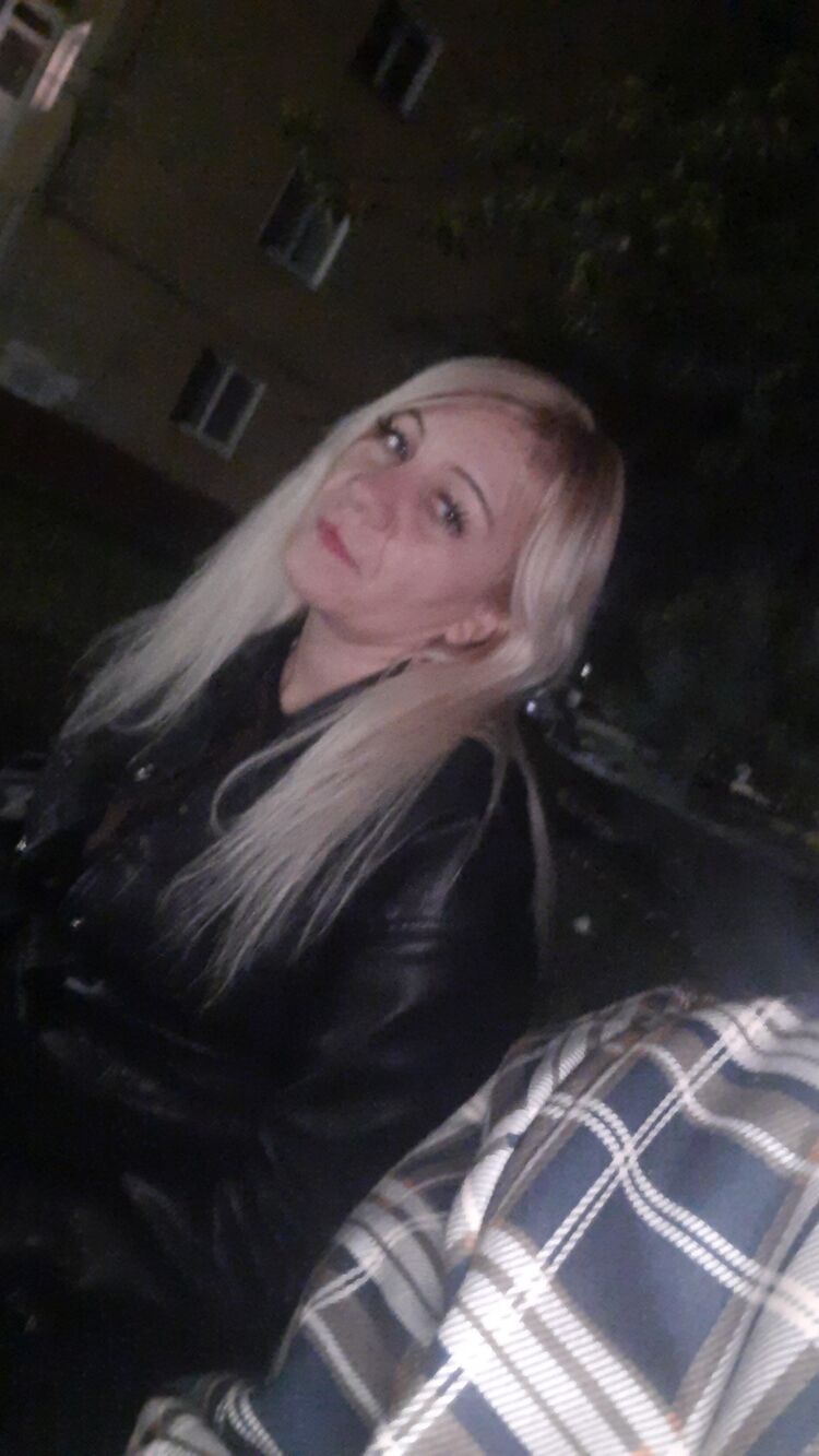  ,   Marina, 42 ,   c 