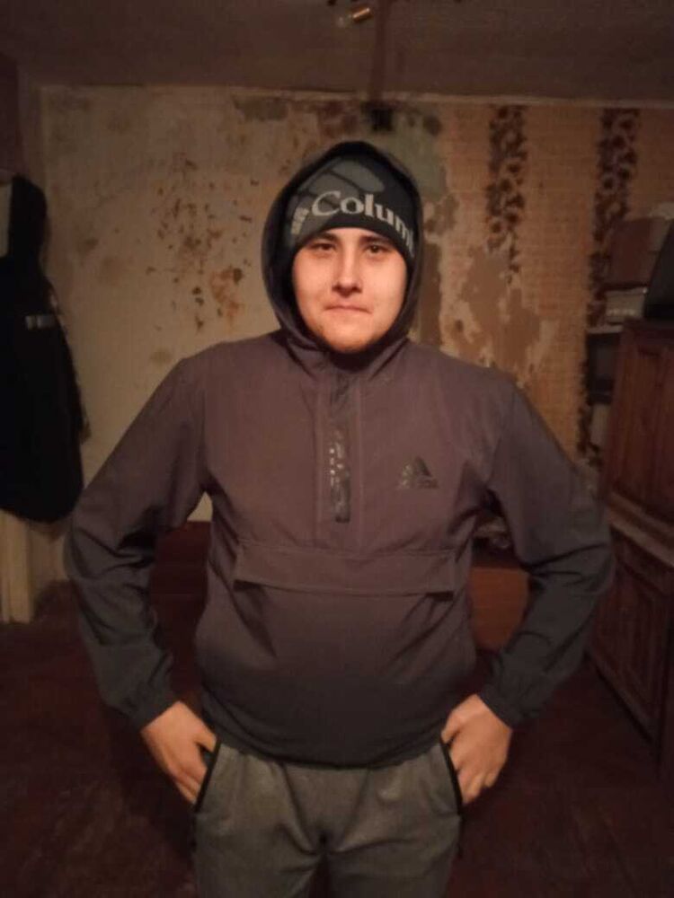  ,   Ivan, 21 ,   ,   
