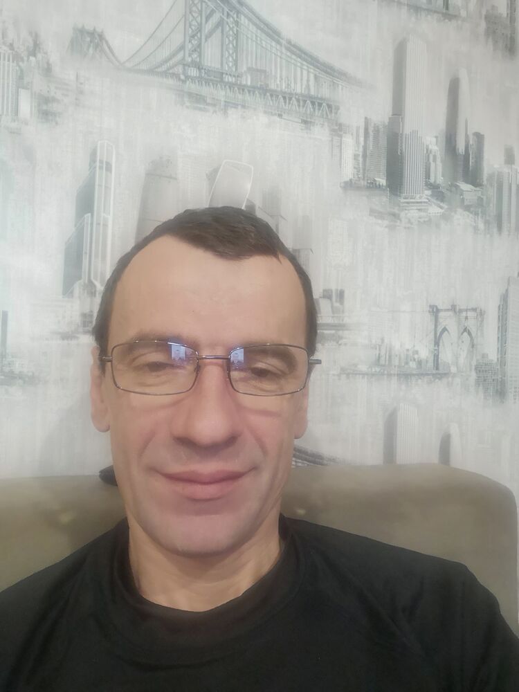  42067136  , 48 ,    