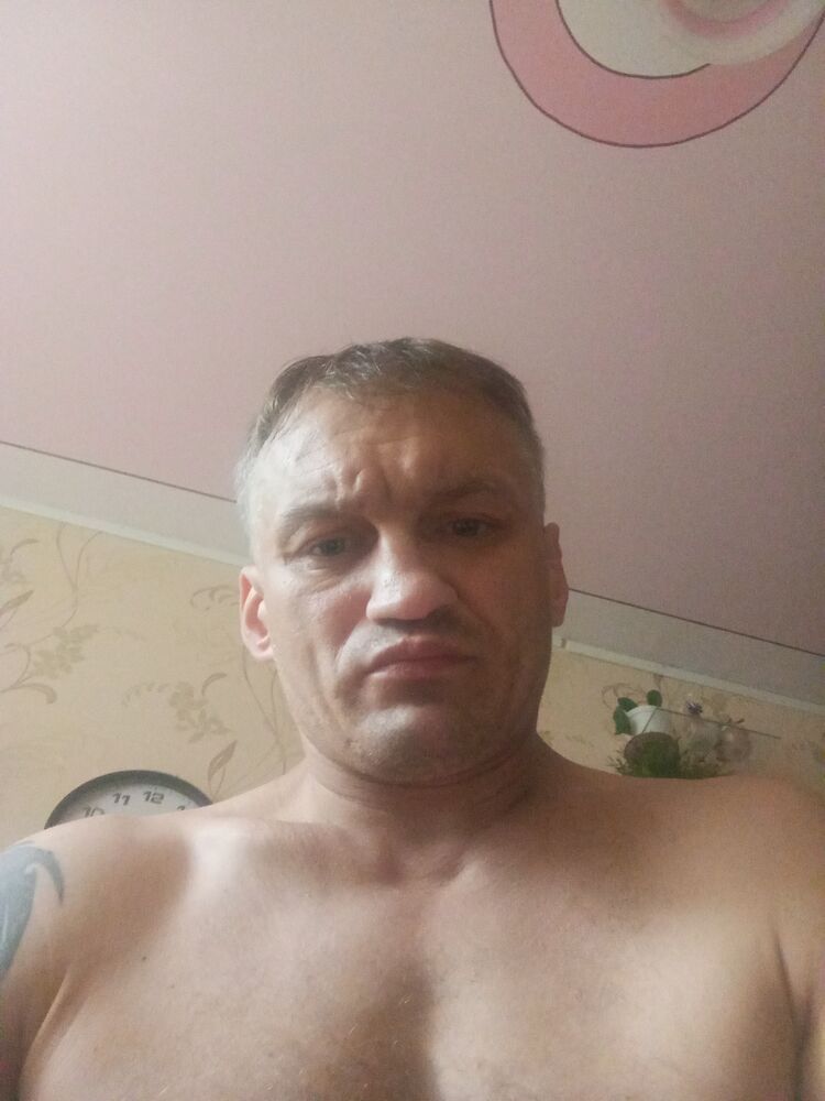  54640096  Robertu, 41 ,    