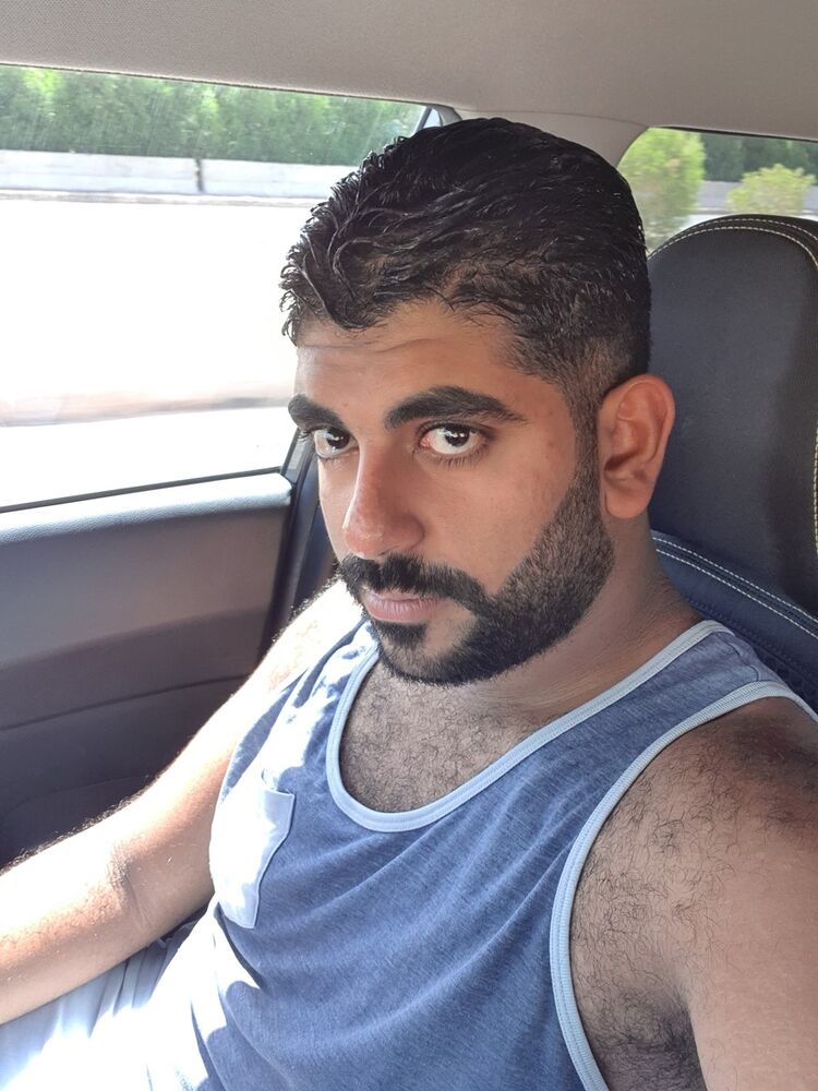  16993716  Hazem, 32 ,    