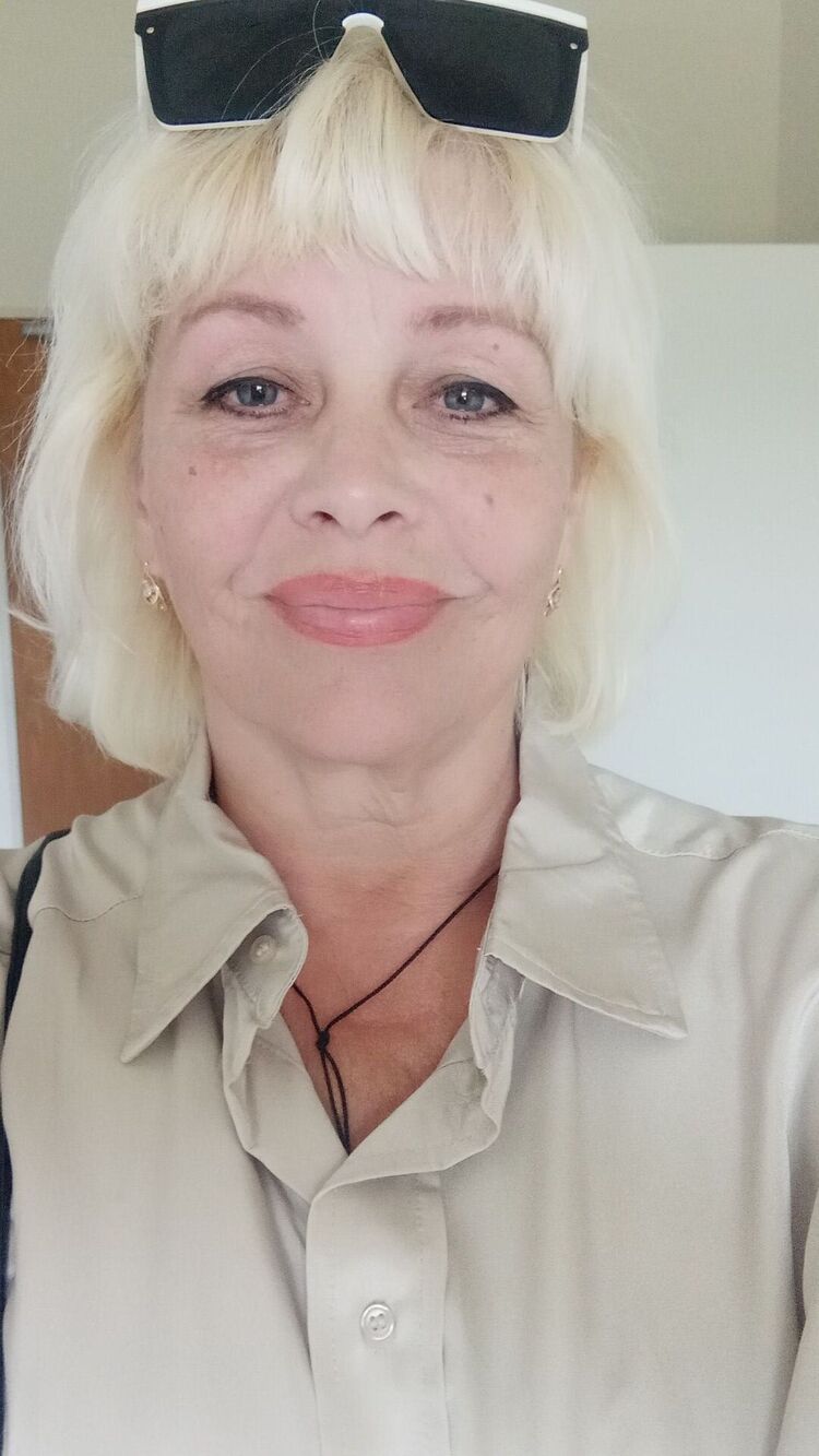  ,   Natali, 60 ,   ,   