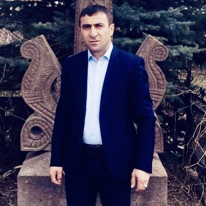  ,   Hambardzum, 35 ,     