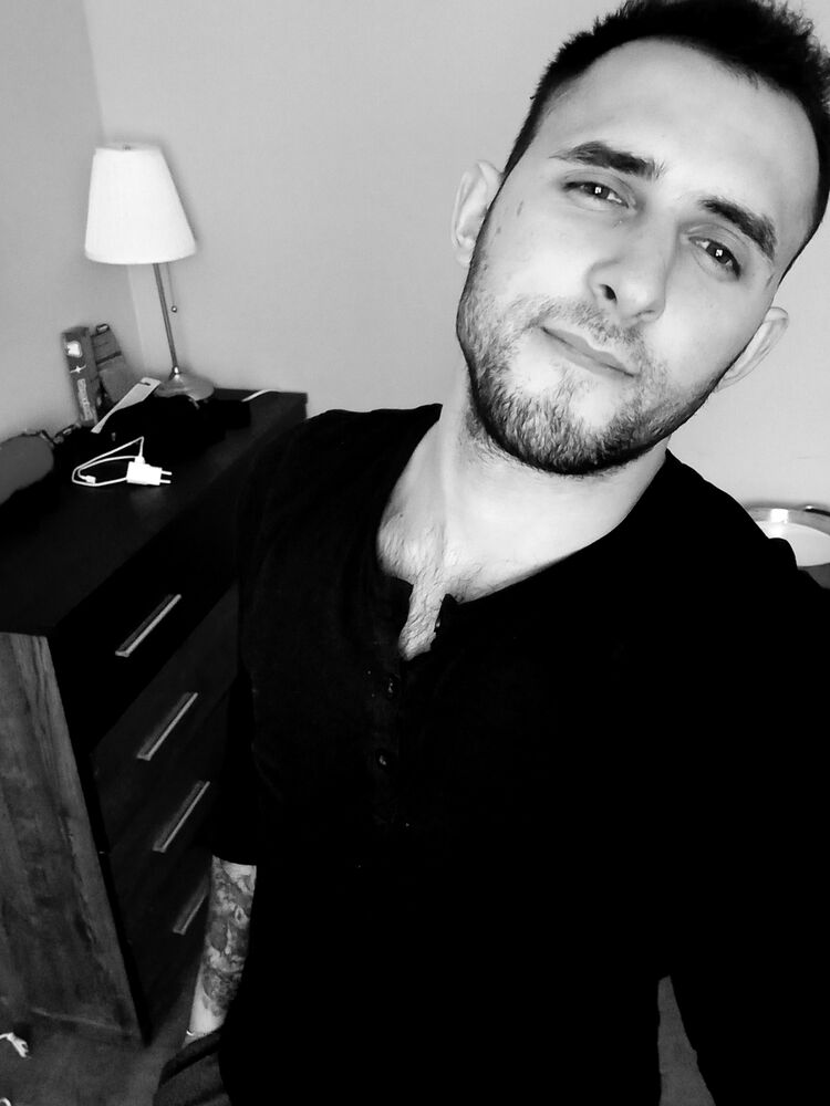  ,   Petro, 26 ,   ,   