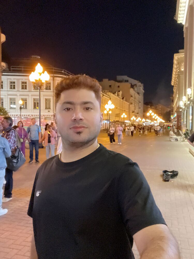  ,   Johnny, 37 ,   ,   