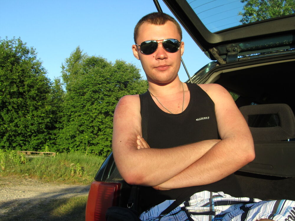  4298486  Pavel, 34 ,    