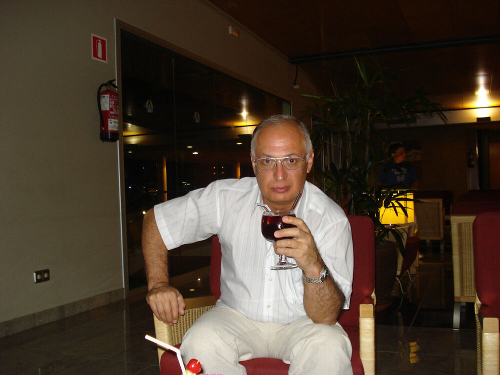  ,   Boris, 62 ,   ,   