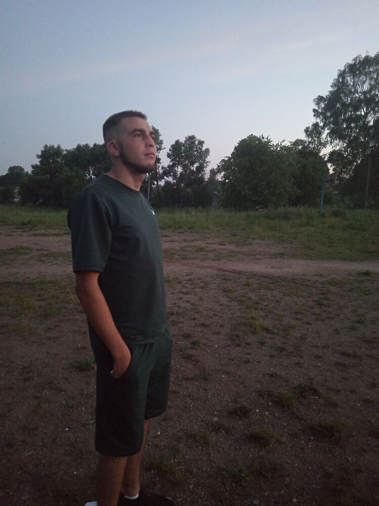  46979466  Evgeny, 22 ,    