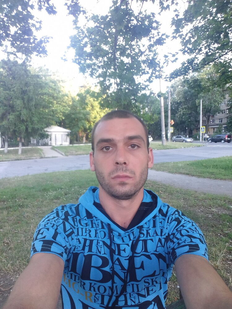  ,   Doru, 33 ,  