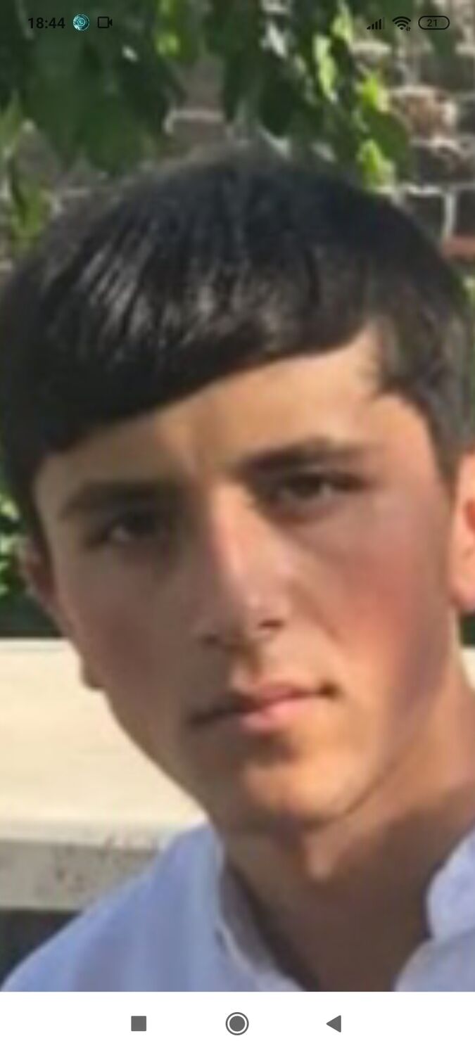 ,   Levon, 18 ,   ,   