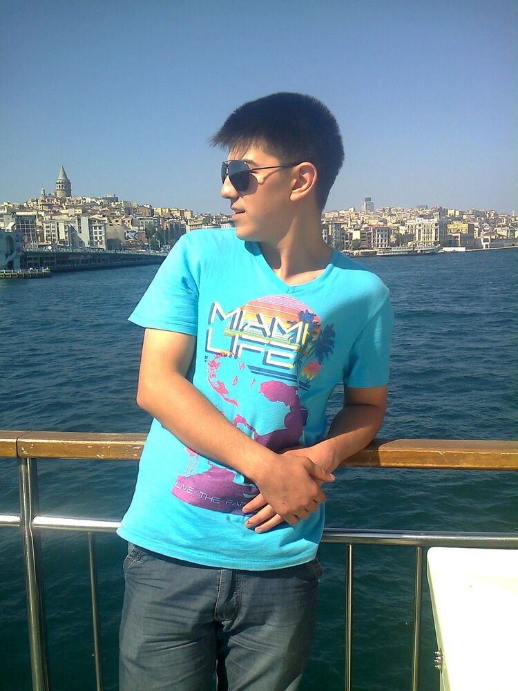 4968286  Bobur, 32 ,    