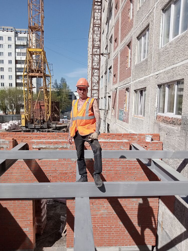  44203716  , 54 ,    