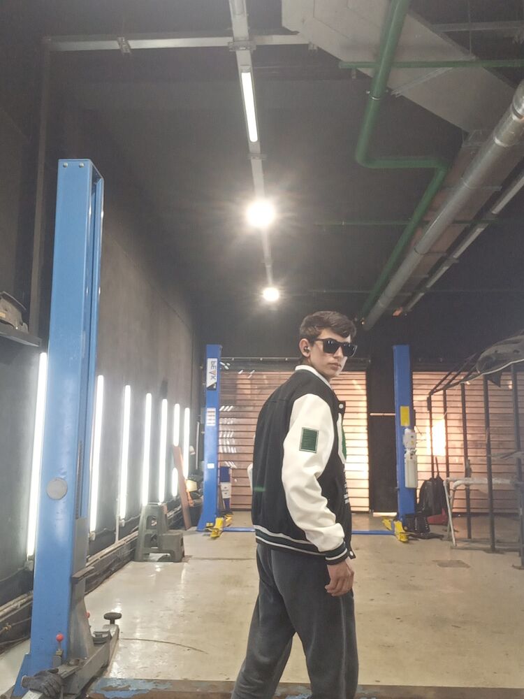 ���� 37048606 ����� ������, 22 ����, ���� ���������� � ������