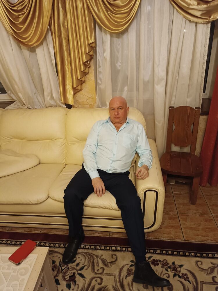  46498776  , 52 ,    
