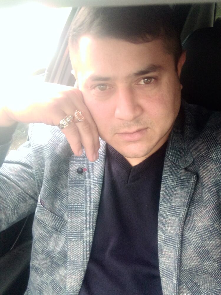  28644776  IVAN, 34 ,    