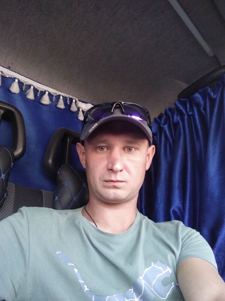  35284546  , 32 ,    