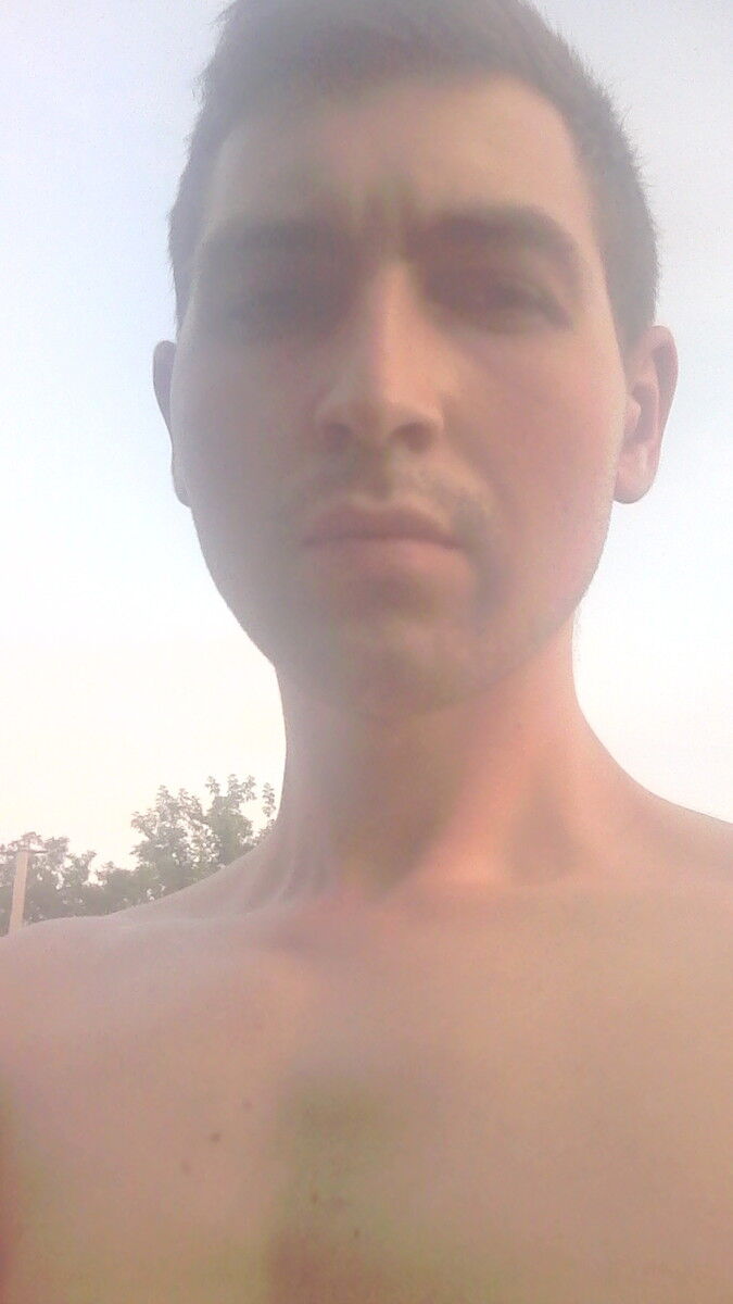  12531656  Maks, 29 ,    