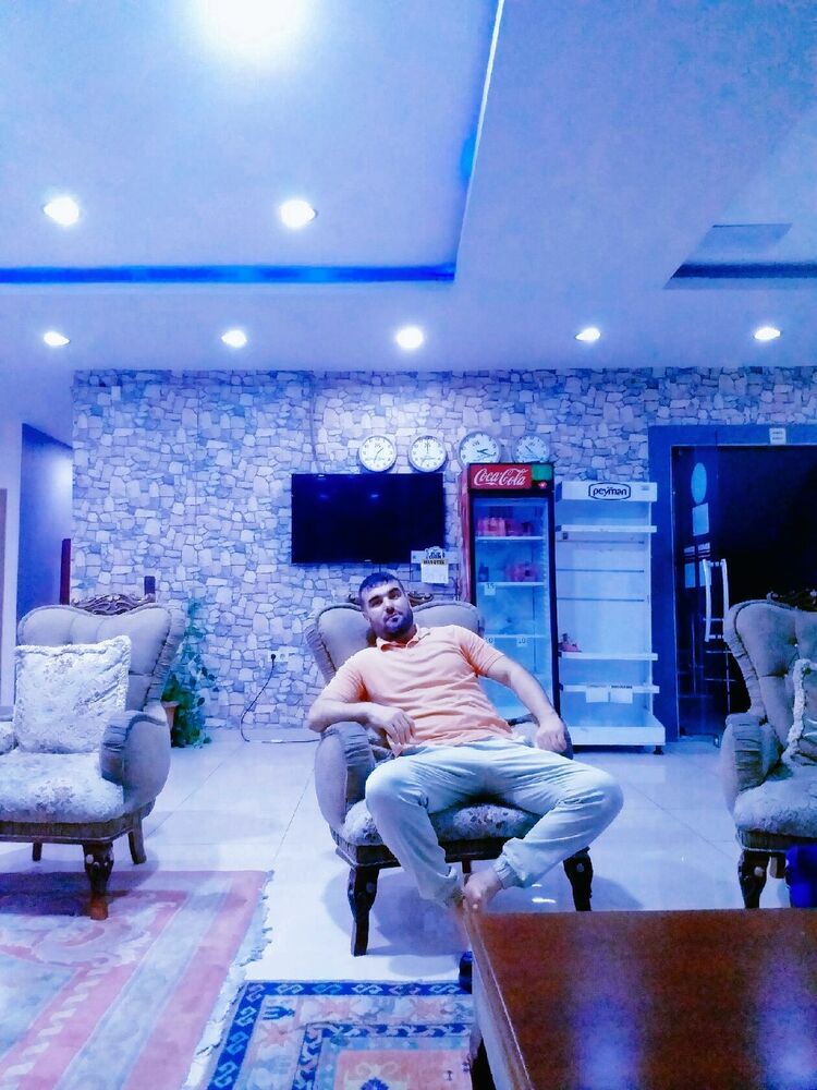  44976236  , 37 ,    