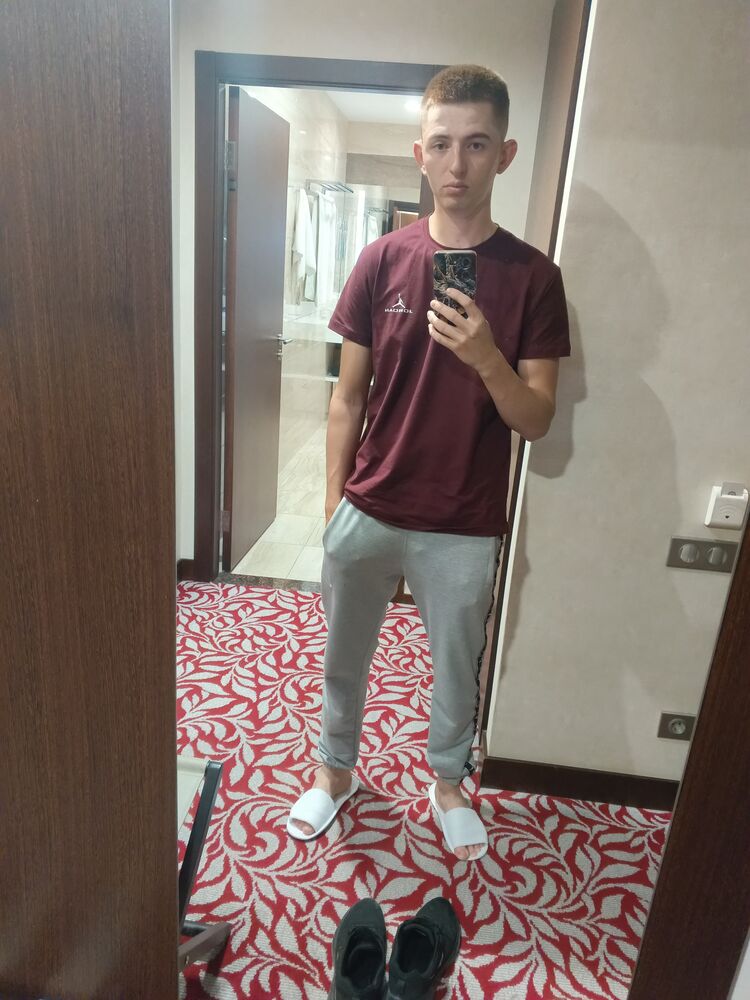  48877456  , 23 ,    