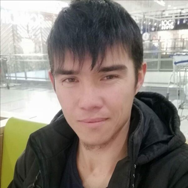  -,   Umar, 32 ,   ,   