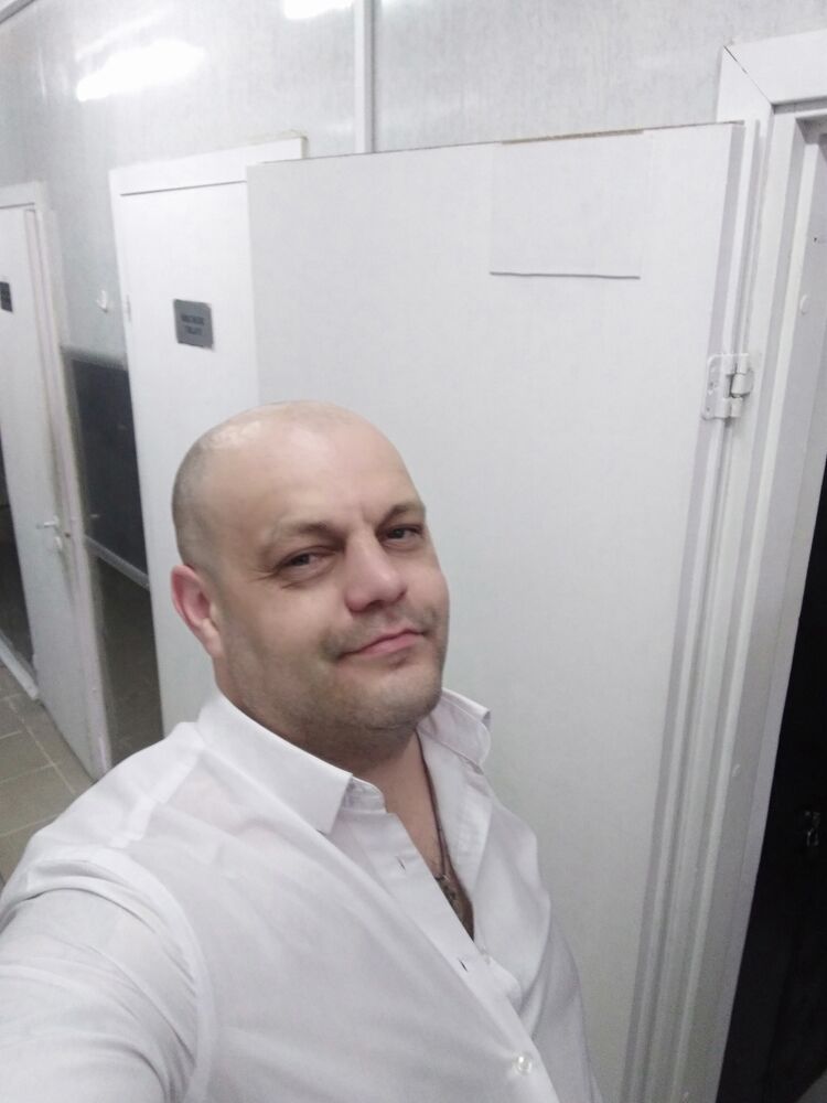  22709326  Aleksandr, 48 ,    