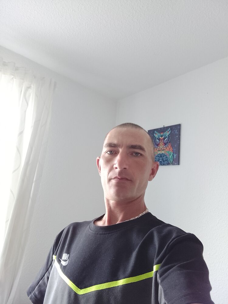  53457806  Ihor, 36 ,    