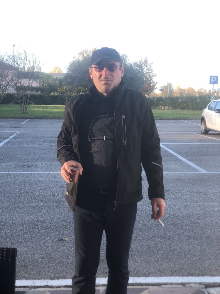 ���� 40553716 ������� Manuchar, 44 ����, ���� ���������� � �������