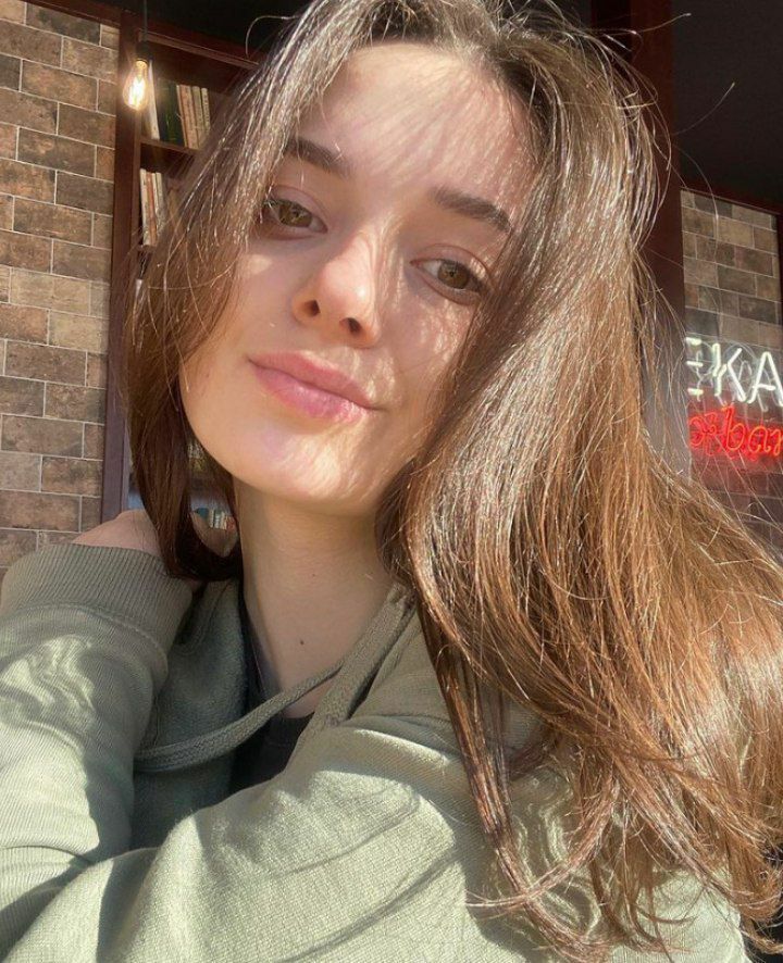  23150446  Adelia, 23 ,    